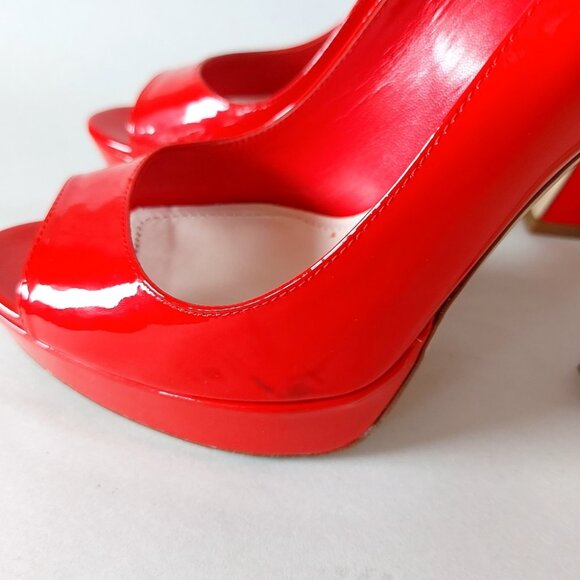 Miu Miu Pumps Size EU 37 Red Patent Leather Peep Toe Comfy Curve Block High Heel - Picture 8 of 13